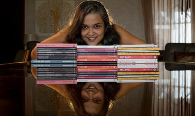 Meet Rakhi Kapoor: Bestselling Author, Pioneering Physiotherapist, and Fearless Advocate for Women's Wellness!