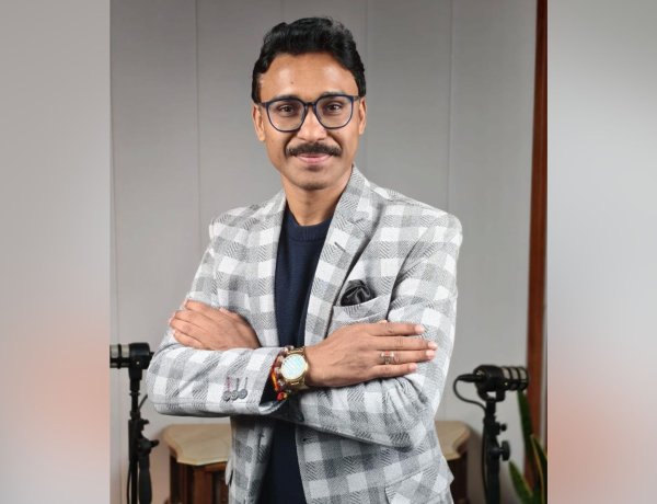 Mr.Adarshh Panndey, one of India's leading Numerology Career Coaches and the Founder of NumericcVaastu Training & Consultancy